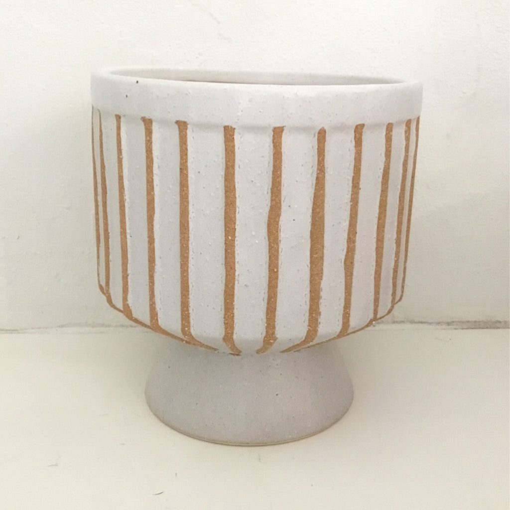 Beaker ceramic pot - large