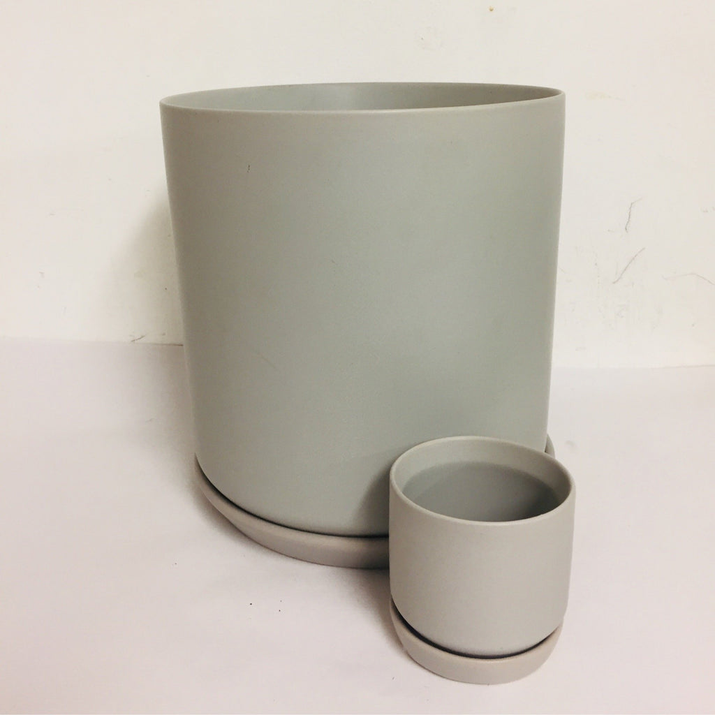 Cylinder Planter w/ Saucer - Smoke/Grey